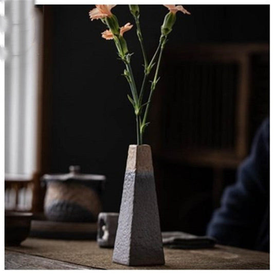 Gold Ceramic Minimalist Bud Vase – 3 Sculptural Shapes