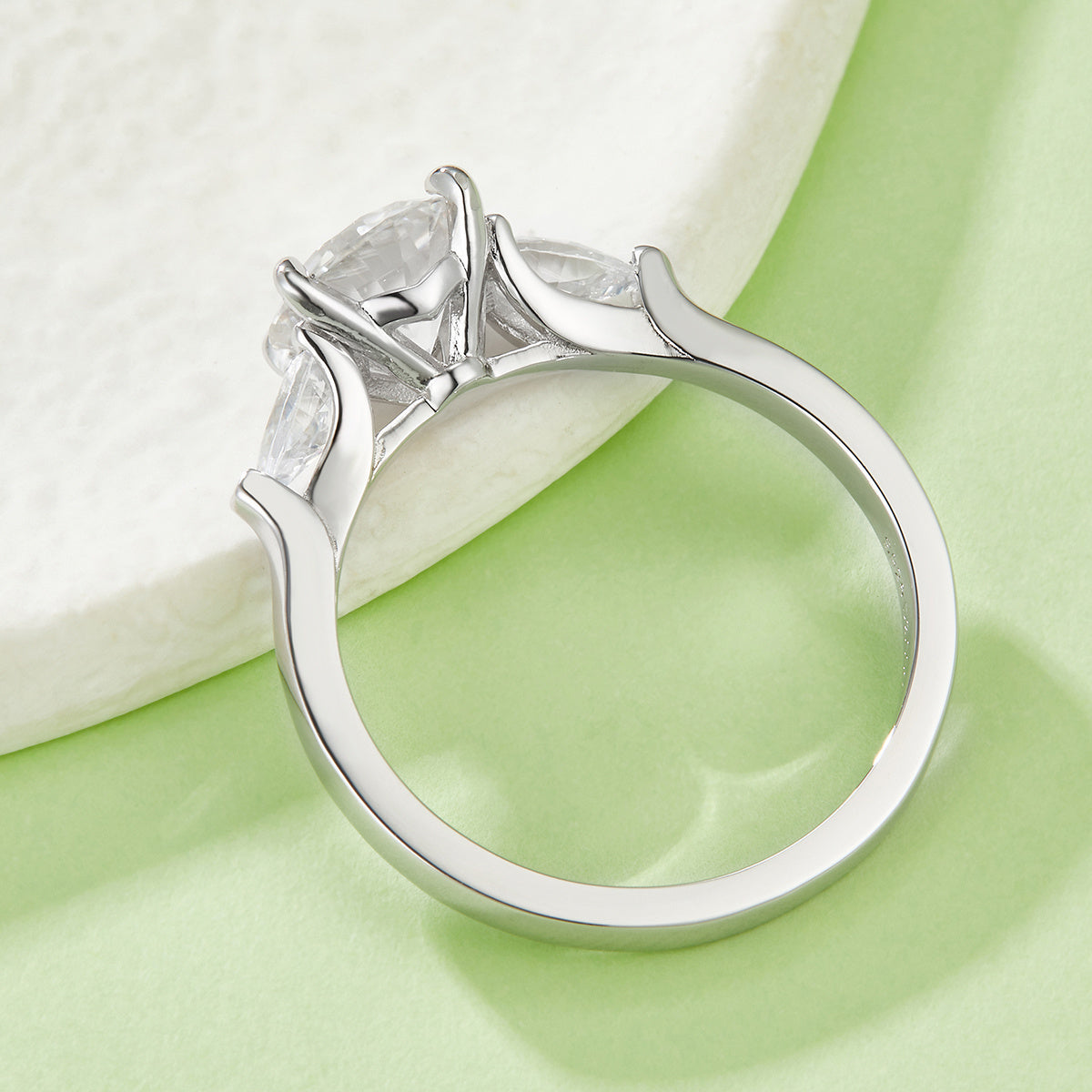 2 Carat Round Moissanite Engagement Ring, 3-Stone S925 Silver Platinum Plated, D Color VVS1 With GRA Certificate, US Size 5-9.