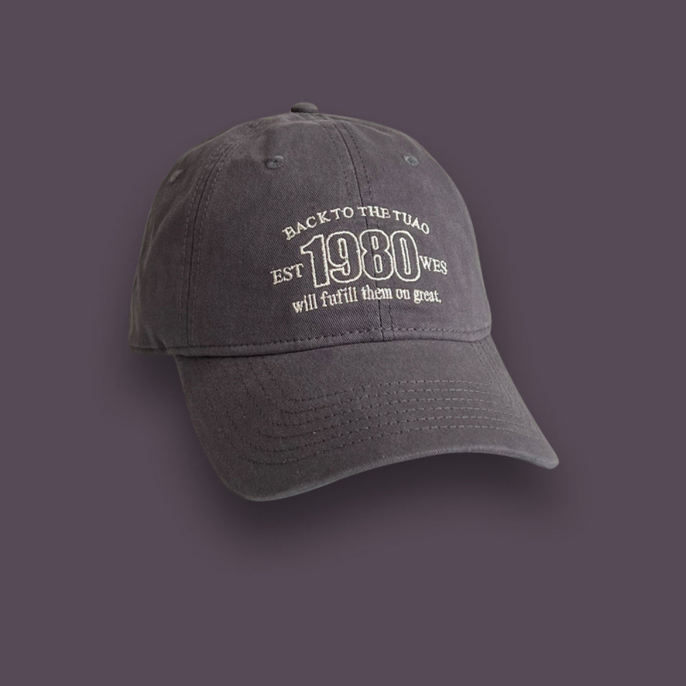 Single-color Adjustable English Numeral Embroidered Washed-out Distressed Simple Trendy Baseball Cap, Suitable For Travel, Daily Outings And Shopping.