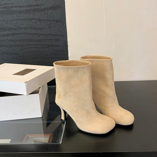 Commuter-style Versatile Solid-color Booties