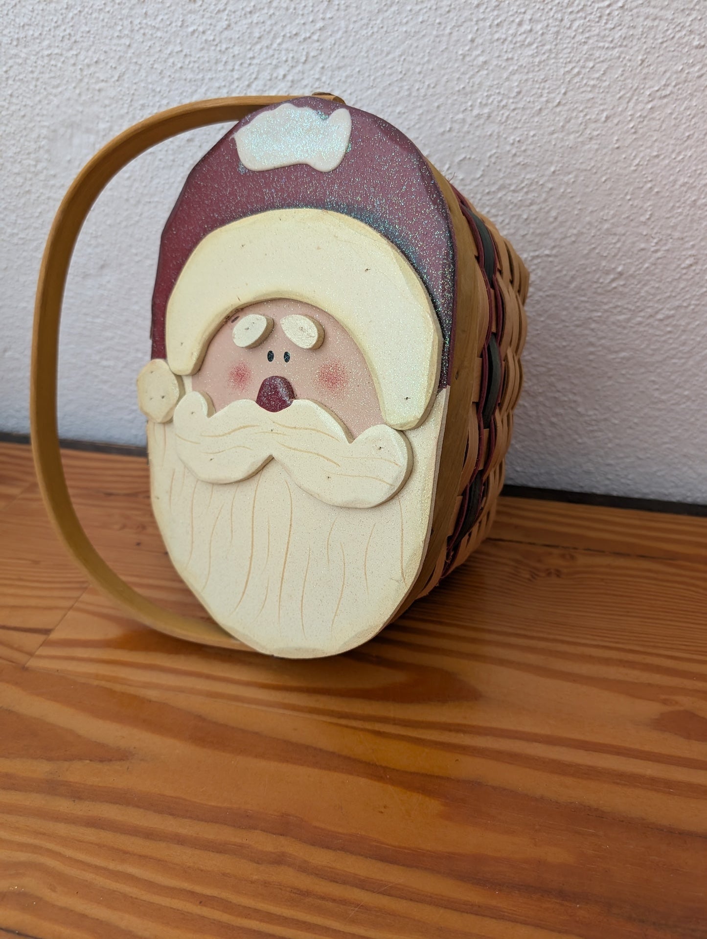 Santa Face Basket from Longaberger (likely) - Baskets (Wood, Woven Splint Basket, Folk Art, Country, Collectible, Red, Beige, Wood Tones)