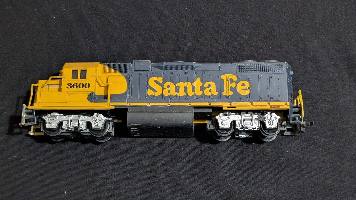 Santa Fe GP-Series Diesel Locomotive likely from Athearn - 1980s-1990s HO Scale Model Train (Plastic, Metal Diesel Locomotive, Blue, Yellow)