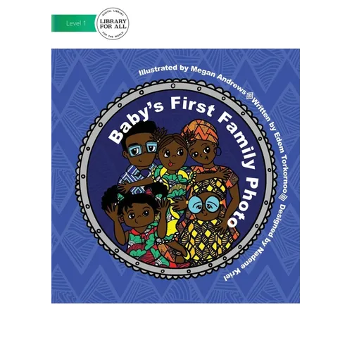 Baby's First Family Photo - Paperback