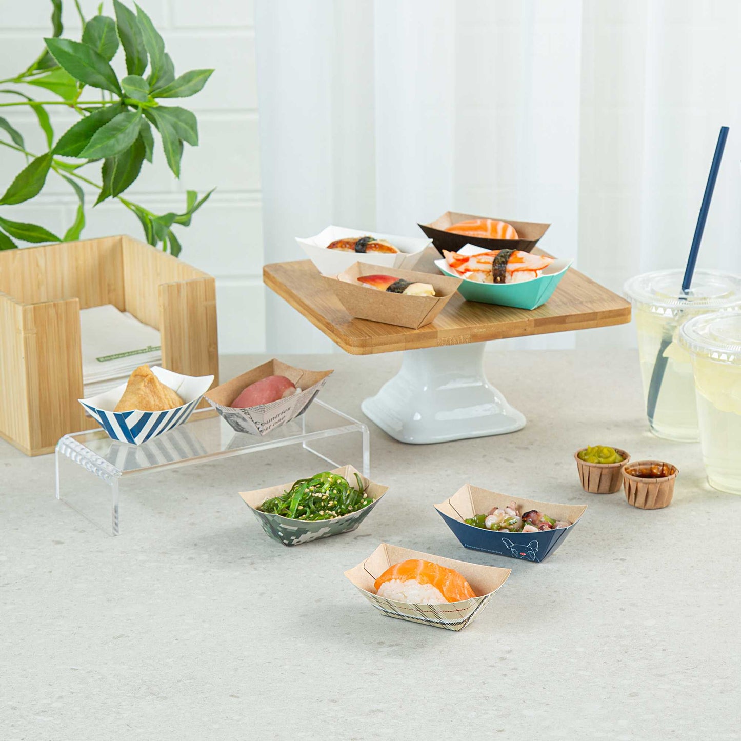 Bio Tek 2 oz Plaid Paper Food Tray / Boat - 3 1/4" x 2 1/4" x 1 1/4" - 400 count box
