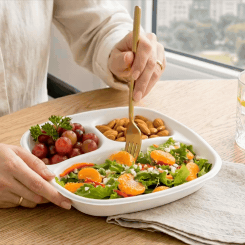 Pulp Tek 15 oz Square White Sugarcane / Bagasse Salad Plate - 3 Compartments - 8 3/4" x 8 3/4" x 1 1/4" - 100 count box