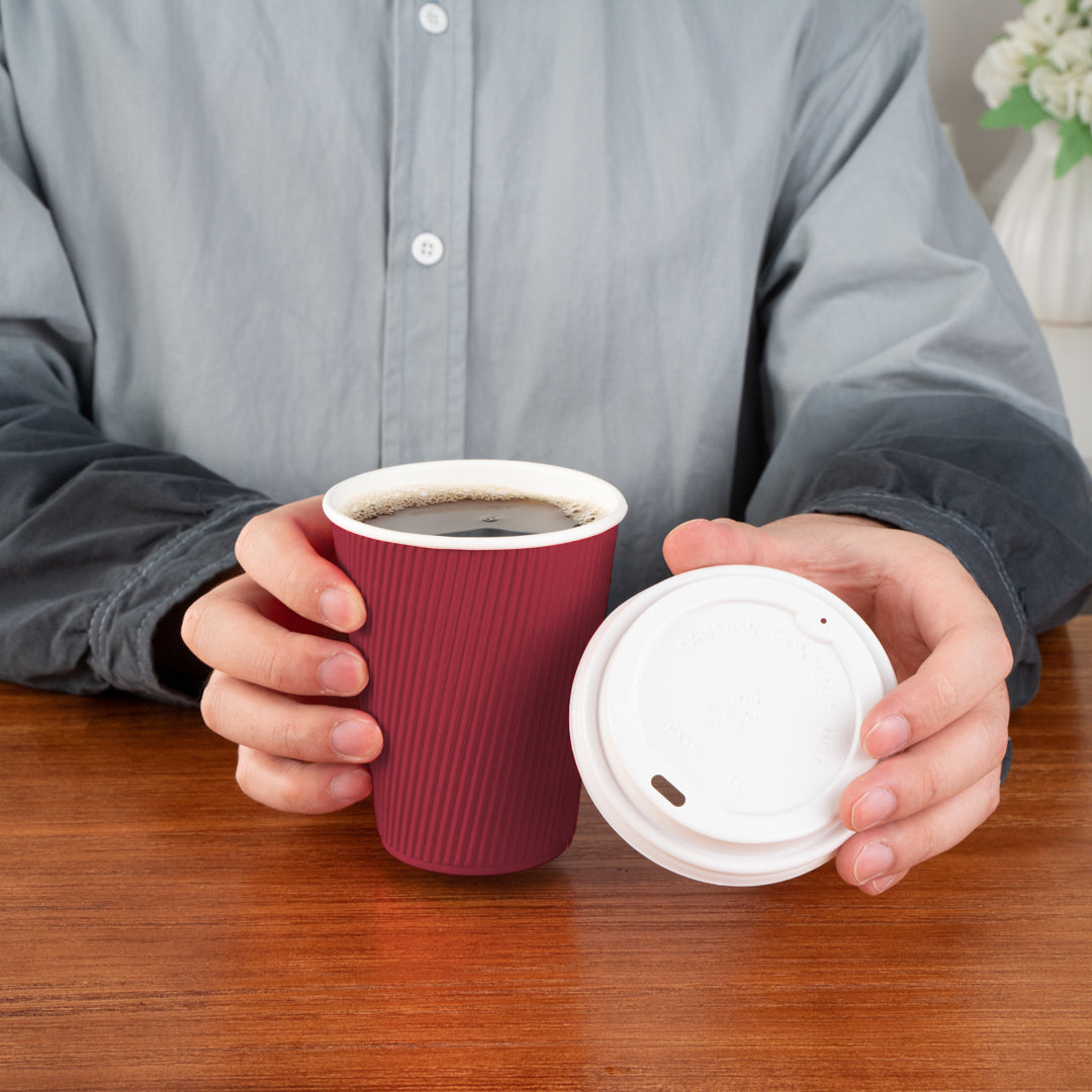 Restpresso 12 oz Crimson Paper Ripple Wall Coffee Cup - with White Lid - 3 1/2" x 3 1/2" x 5" - 20 count box