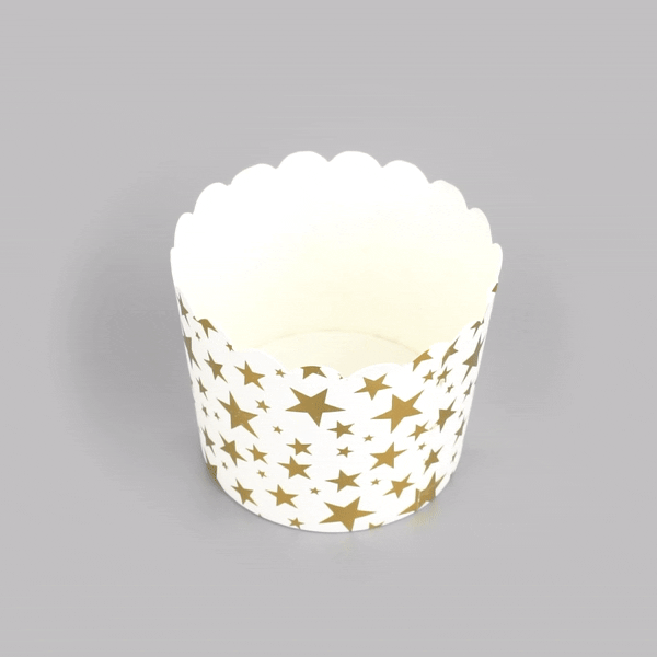 Panificio 4.5 oz White Paper Scalloped Baking Cup - Gold Stars - 2 3/4" x 2 3/4" x 2" - 500 count box