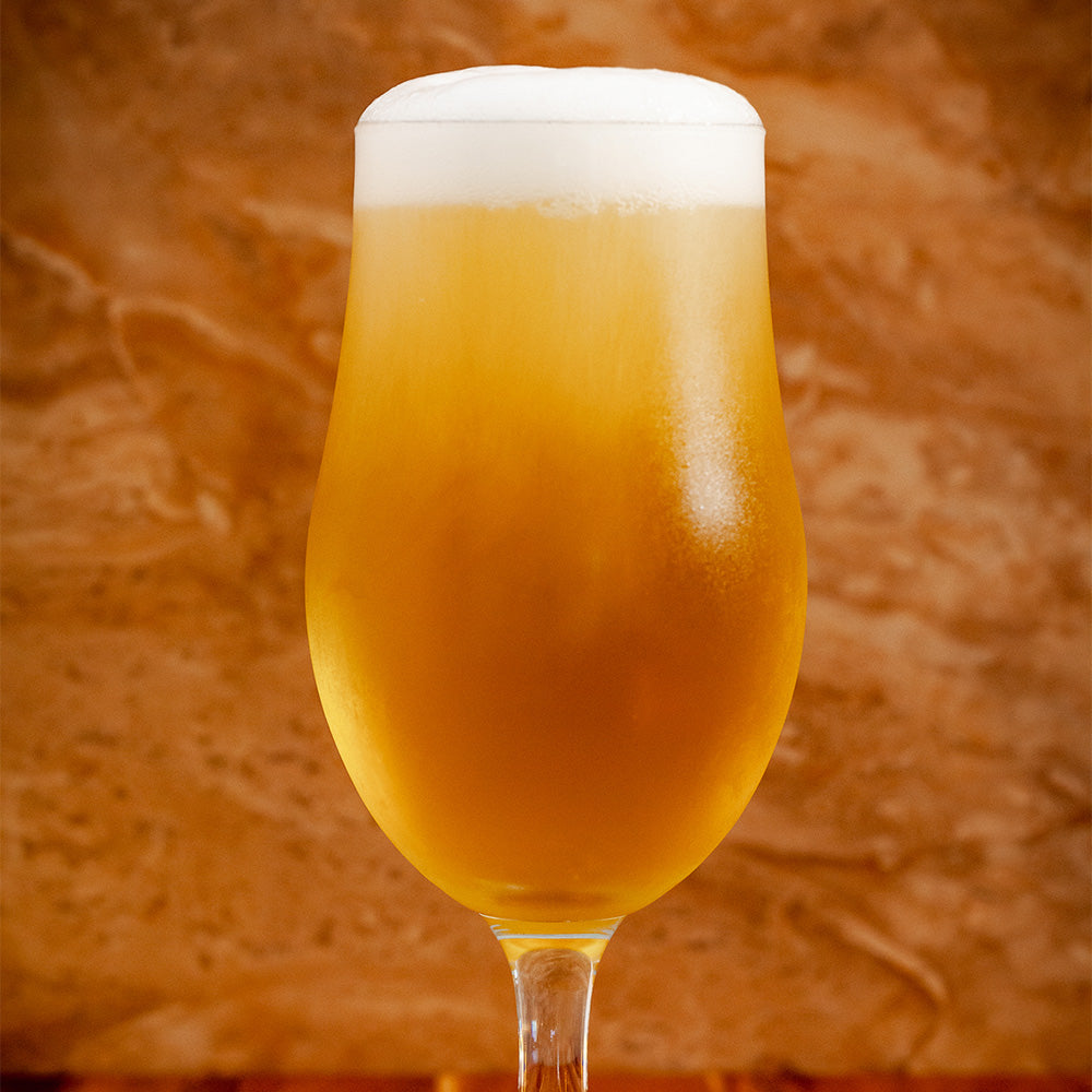 Bev Tek 18 oz Beer Glass - Stemmed, Pilsner - 3 1/2" x 3 1/2" x 8" - 12 count box