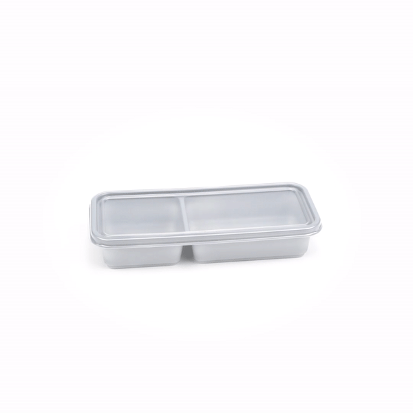 Futura 20 oz Silver Plastic Wide 2-Compartment Catering Container - with Clear Lid, Microwavable - 8 3/4" x 3 3/4" x 1 3/4" - 100 count box