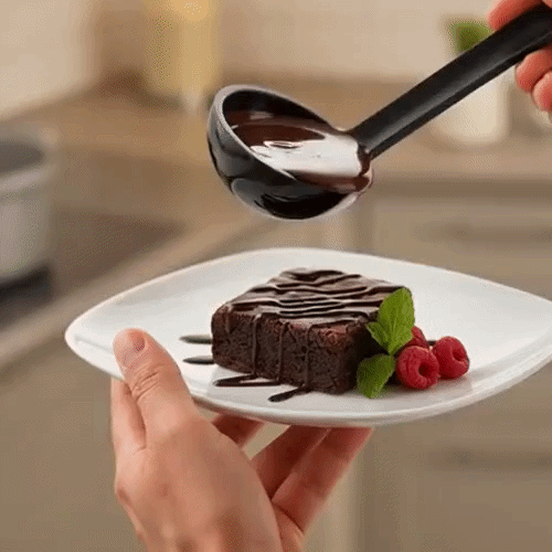 Voga 1 oz Black Plastic Sauce Ladle - 8 1/2" - 1 count box
