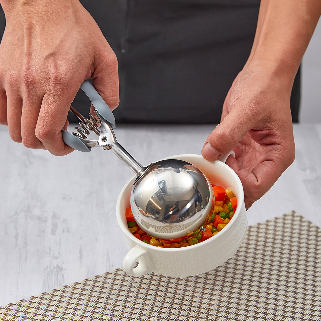 Comfy Grip 4 oz Stainless Steel #8 Ice Cream Scoop - with Gray Handle - 1 count box