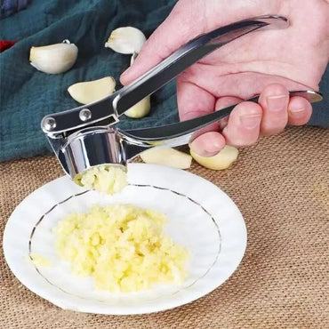 Manual Garlic Press – Heavy-Duty Aluminum Alloy & Stainless Steel Garlic Crusher with Anti-Skid Handle