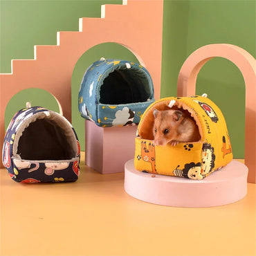 Cute Cartoon Fleece Nest for Small Pets – Hamster Guinea Pig Rat Mice, 4 Sizes S/M/L/XL (3.15–7.87 in / 8–20 cm)