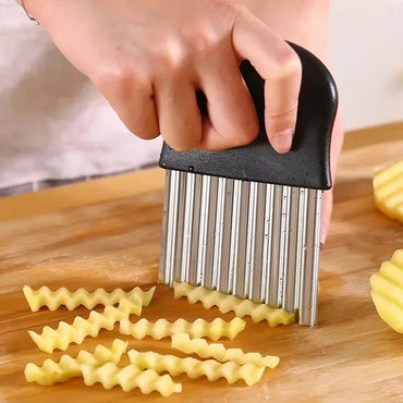 Stainless Steel Crinkle Potato Slicer Wavy Vegetable & Fruit Cutter French Fry Maker