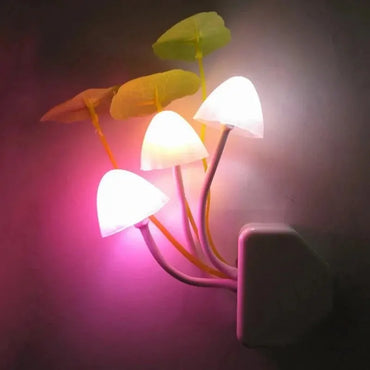 Mushroom LED Night Light with Light Sensor – Color-Changing Plug-In Lamp (EU & US Plug)