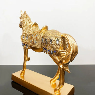Golden Horse Statue Decoration, Country Carved Horse Statue Decoration Gift Table Resin Horse Statue Decoration Decoration