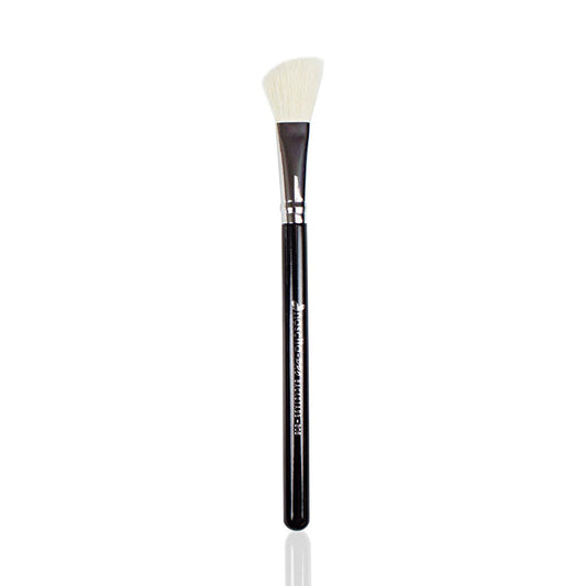 Nascita Angled Makeup Brush for Highlighter, Bronzer & Powder Application