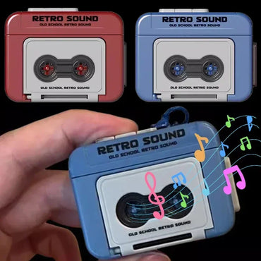 Recordable Vintage Tape Recorder Keychain - Mini Retro Cassette Key Chain for Couples - Red & Blue