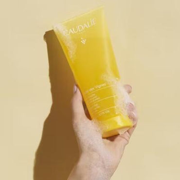 Caudalie Soleil Des Vignes Shower Gel - Vegan, Soap-Free, Fragrant - Orange Blossom, Jasmine & Coconut - Gentle Cleansing, 6.76 fl oz