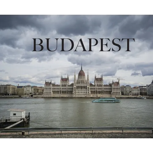 Budapest: Travel Book on Budapest - Hardcover