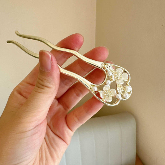 Gold Camellia Beaded U-Shaped Hair Pin