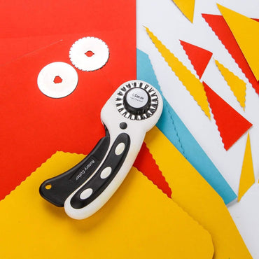 AGPtek 45mm Rotary Cutter with 7 Replacement Rotary Blades and Safety Lock