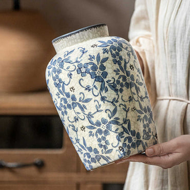 Blue And White Porcelain Vintage Ice Cracked Vase