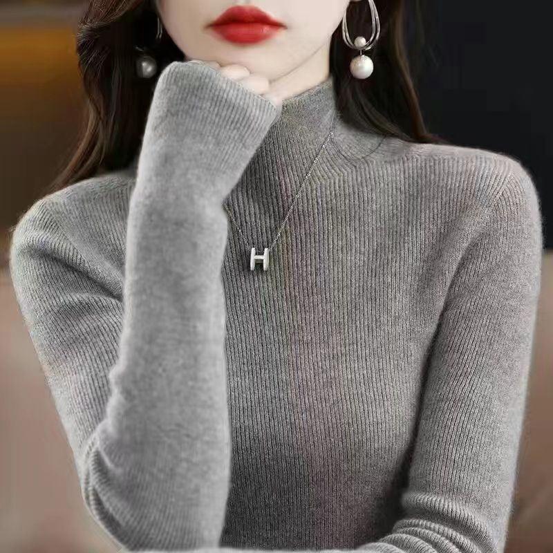 New Slim-fit Figure-flattering Sweater With A Half-high Neckline