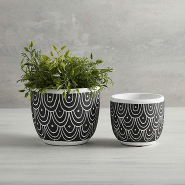 47th & Main Cement Planter Pot Black Sea Spray 4.9" Tall Modern Decor