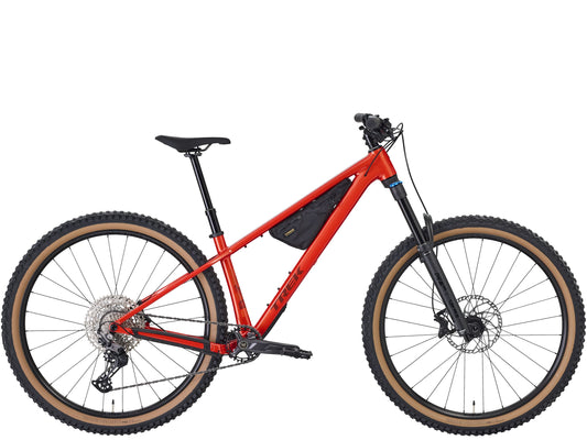 Roscoe 8 L Lava