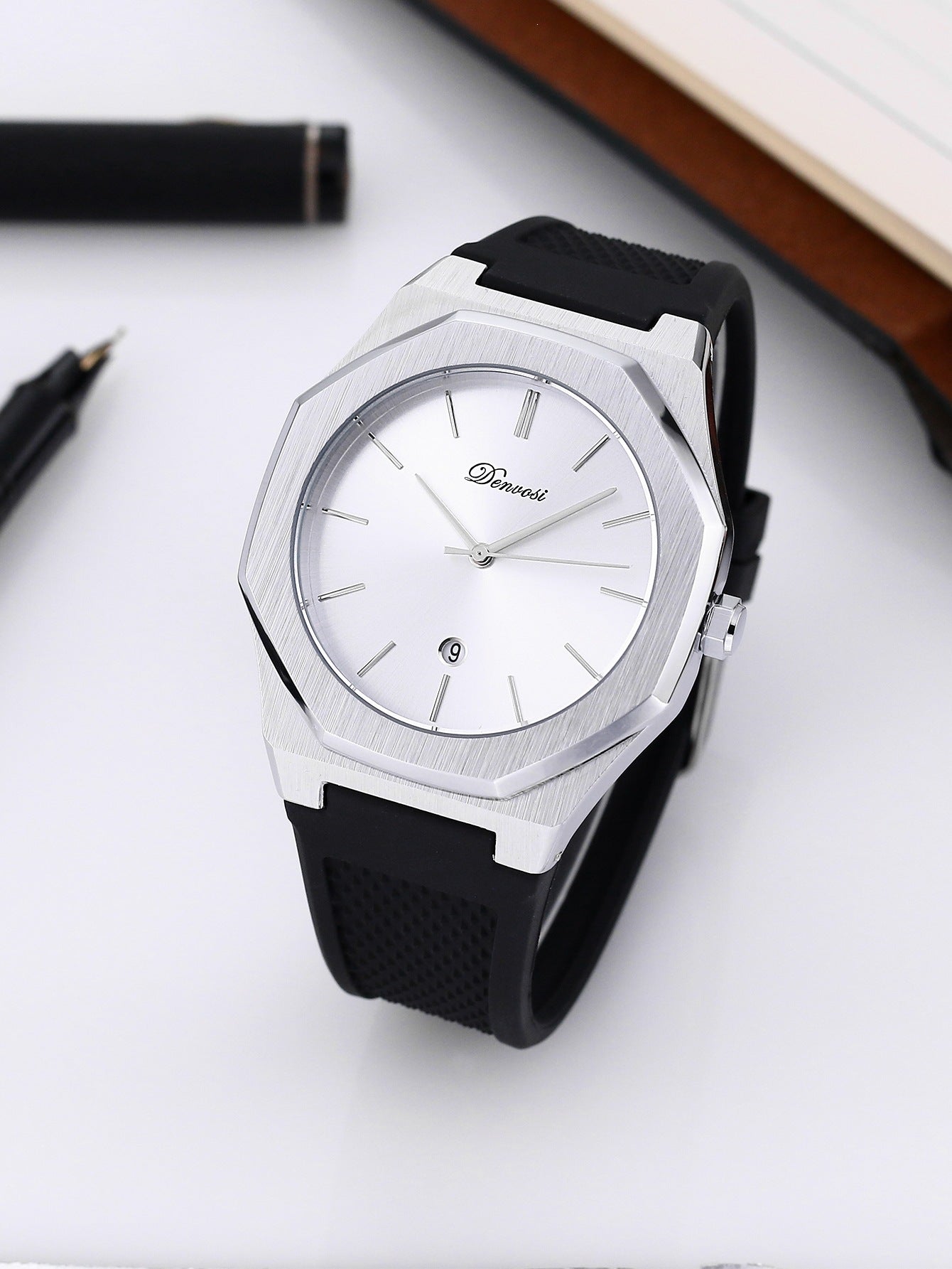 Elegant And Minimalist Waterproof Quartz Watch For Men