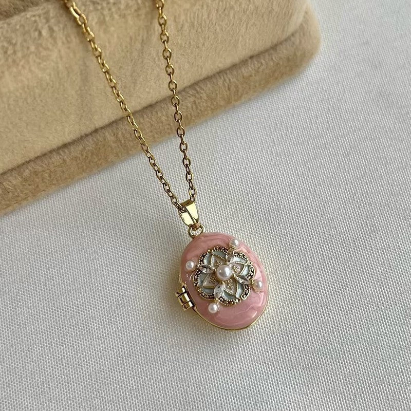 Personality Trend Retro Painted Necklace Pendant
