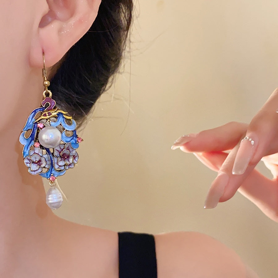Ethnic-style Diamond-encrusted Oil-drop Flower Pearl Pendant