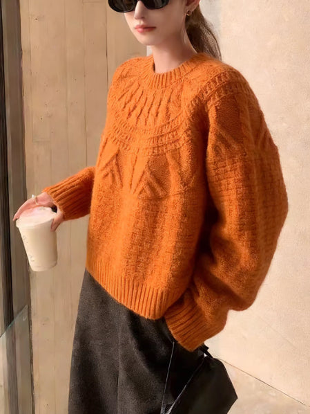 Chic And Brightening Loose-knit Sweater With A Crew Neck