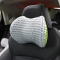 The car waist cushion covers the waist