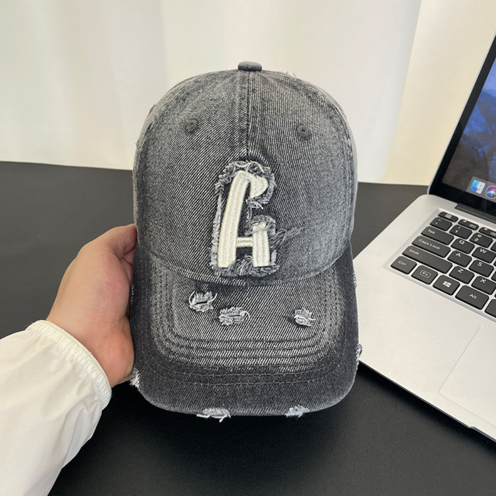 Monochrome Individuality Frayed Letter Embroidery Washed-out Vintage Trend Fashion Holey Brim Baseball Cap Street Travel