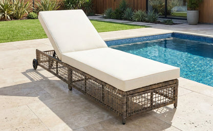 Outdoor Lounge Chair with 5-Position Backrest, Rattan Chaise Lounge in Beige