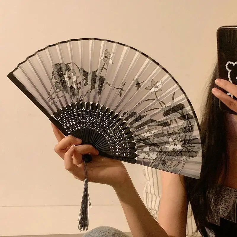 Portable Hand Fold Fan New Chinese Style Dance Props Retro Shell Fan Woman Men Bamboo Wood Silk Flower Folding Fan
