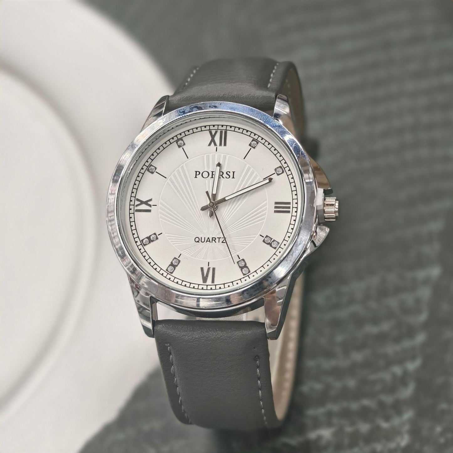 Waterproof Luminous Mens Watchfashionable And Luxurious For Business