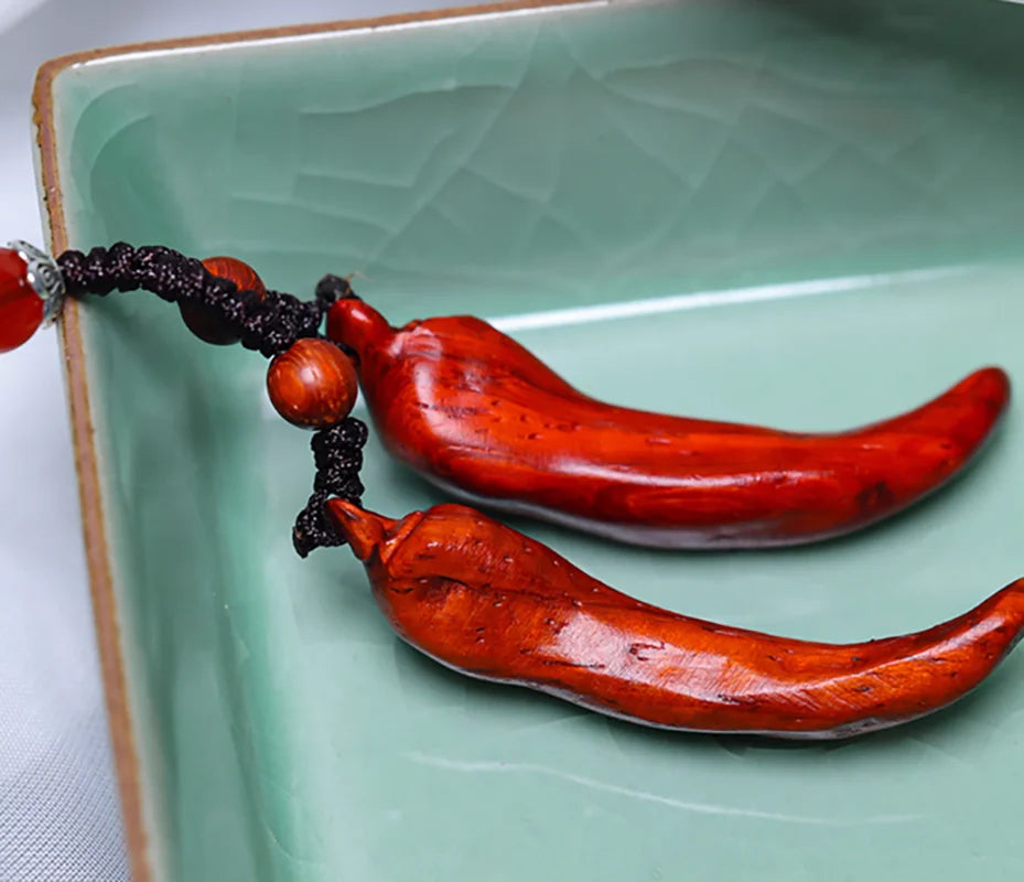 Pepper Rosewood Netsuke Bead – Small Carved Figurine Pendant 5.5 cm
