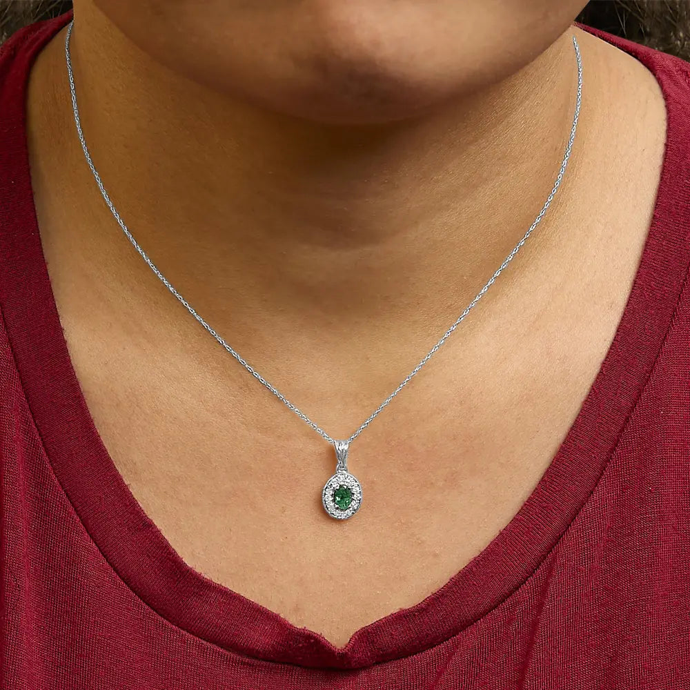 14K White Gold Oval Emerald and Diamond Halo Pendant Necklace 18 Inch