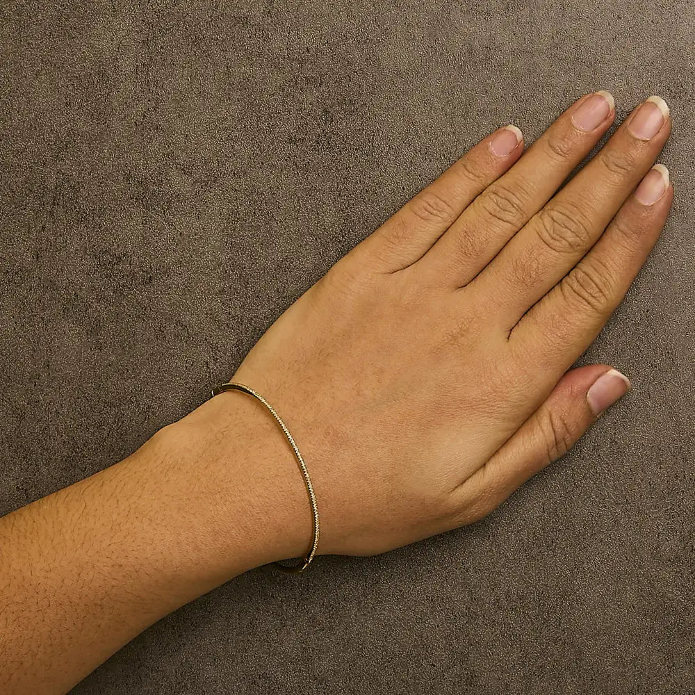 14K Yellow Gold 1/3 Cttw Diamond Half Eternity Bangle Bracelet 7.75