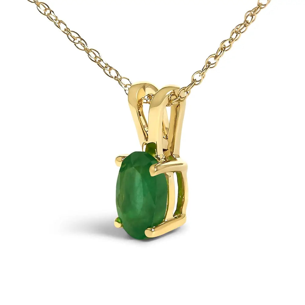 14K Yellow Gold Oval Green Emerald Solitaire Pendant Necklace 18 Inches