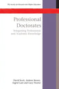 Professional Doctorates: Integrating Academic and Professional Knowledge - Paperback