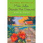 Miss Julia Stands Her Ground - Paperback