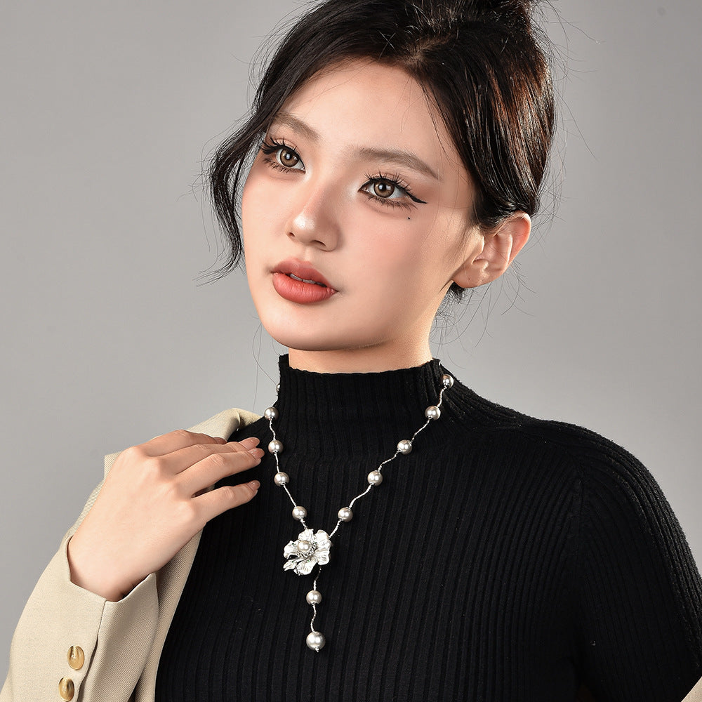 Dainty Flower Zircon Pearl Sweater Chain For Women, Pull Adjustable Wavy Silver Long Necklace, Elegant Minimal Fashion Jewelry