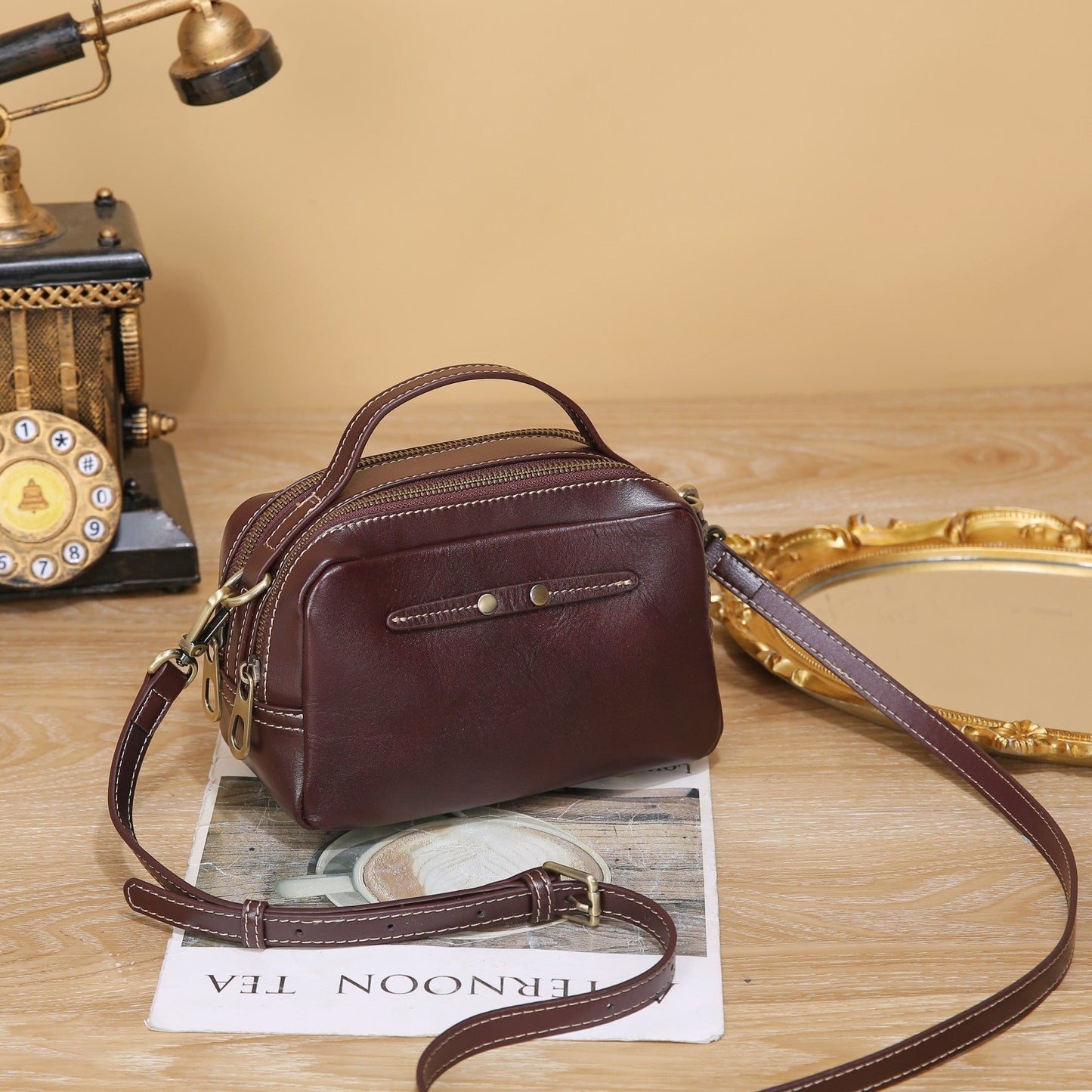 New Stylish Vintage Box Bag Made Of Top-grain Cowhide With Logo, Shoulder And Crossbody Bag, Small Square Bag For Commuting