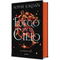 Fuego En El Cielo (Edición Especial Limitada Cantos Pintados) / A Fire in the Sky (Limited Edition with Sprayed Edges) - Hardcover