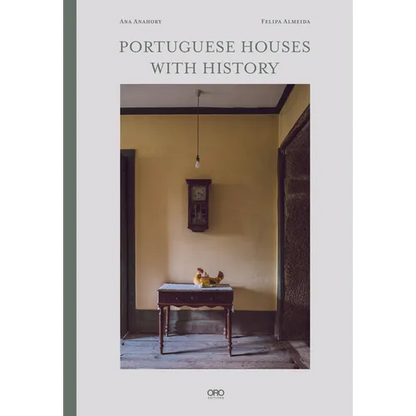 Portuguese Houses with History - Hardcover