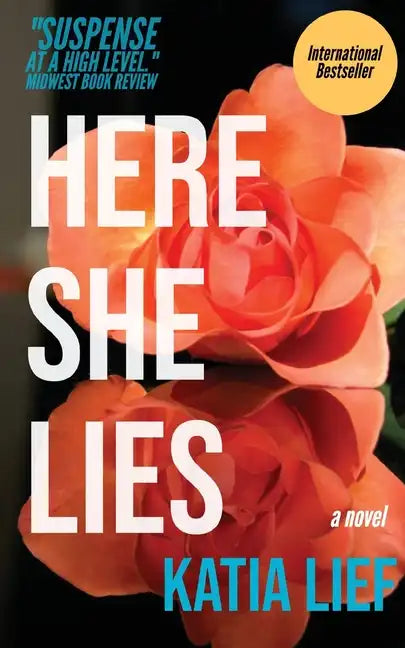 Here She Lies - Paperback